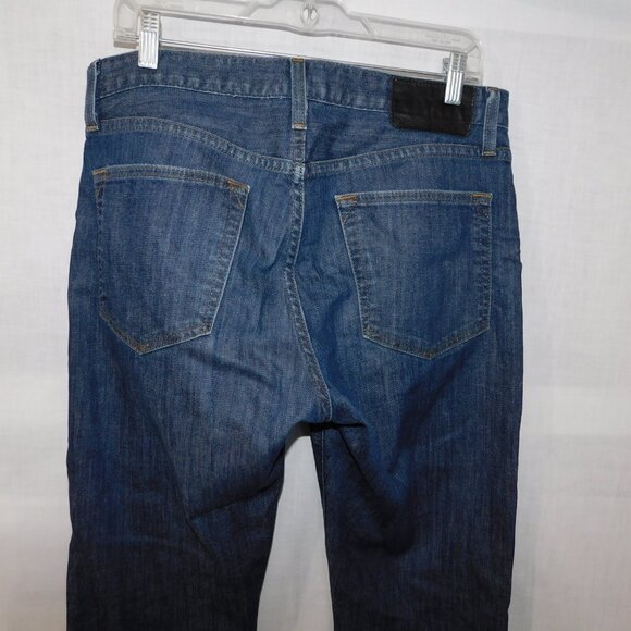 Eddie Bauer Mens 33 x 32 Straight Fit Medium Indigo Wash Blue Jeans - Picture 9 of 11